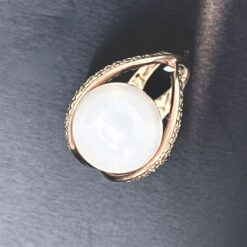 anello da donna con perla naturale in oro rosa