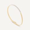 Bangle sottile in oro giallo con barretta di diamanti_00001