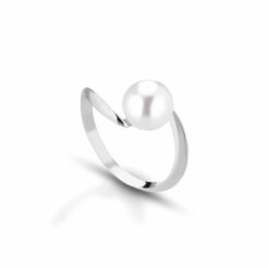Anello in oro bianco 18kt e perla coltivata acqua dolce